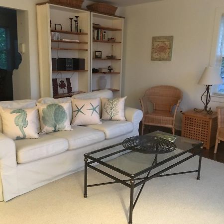 Mahone Bay Beach House Extérieur photo