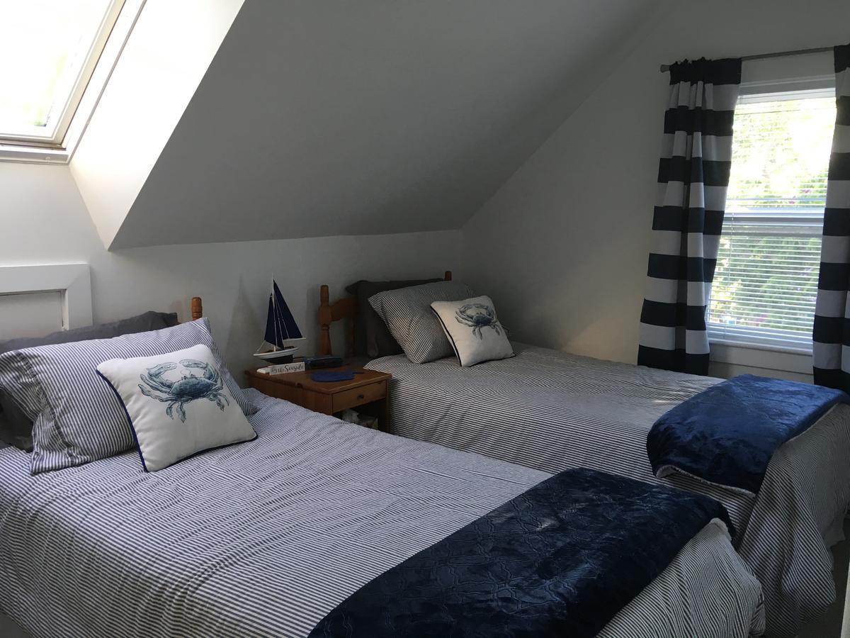 Mahone Bay Beach House Extérieur photo